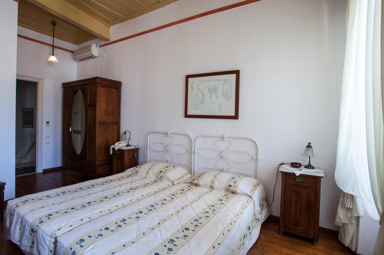Nostos Guesthouse Kythira Town Exterior photo